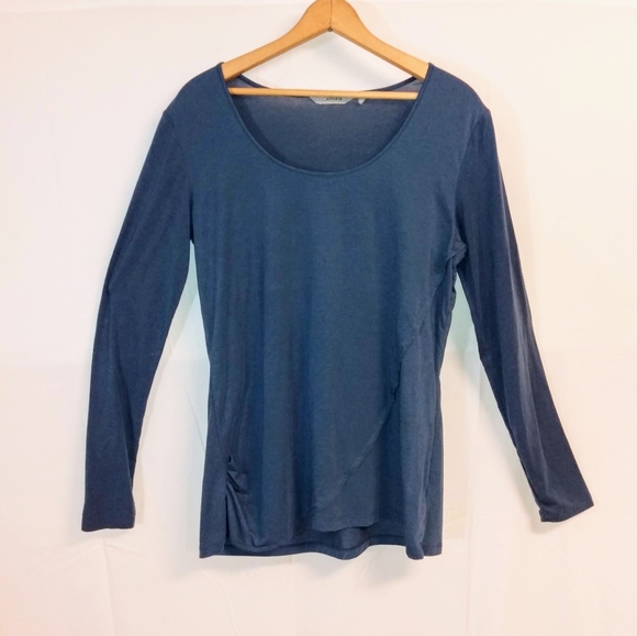 Athleta Tops - Athleta blue long sleeve scoop neck layered top